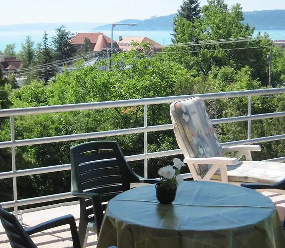 בית הארחה Suele & 3*